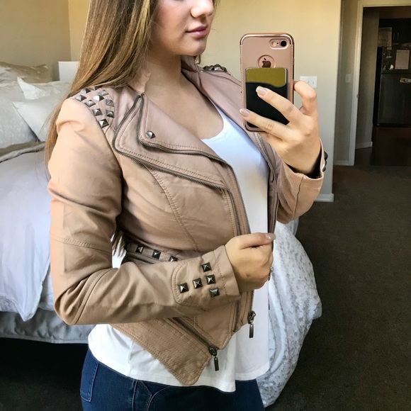 ‼️ LAST ONE‼️ Blush Studded Leather Jacket - Picture 3 of 8